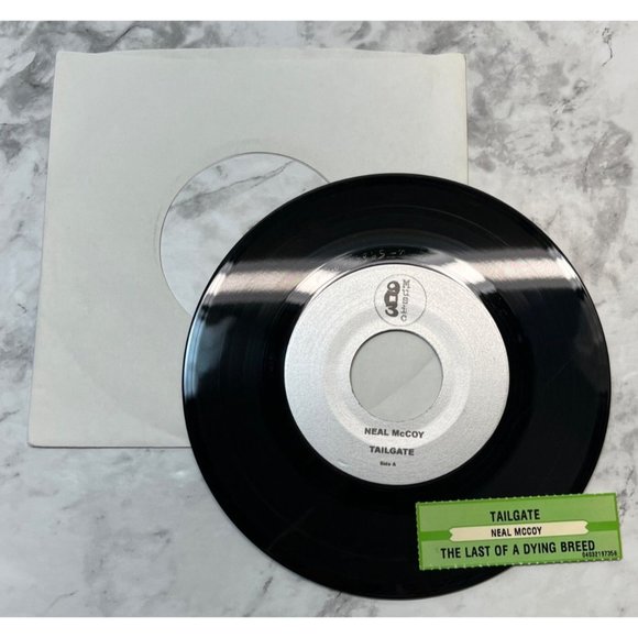 Neal McCoy Tailgate / The Last of a Dying Breed 45 Country 903 Music - Picture 3 of 4